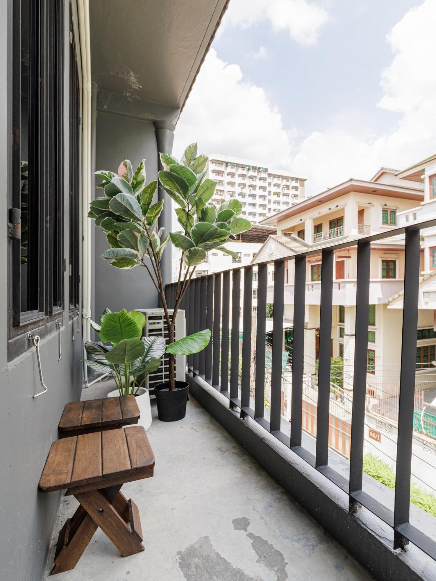 Wabisabi Bangkok 3 Min To Train Station Otel Dış mekan fotoğraf
